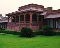 Diwan-I-Am was a place for public prayers, assemblies, and celebrations. Also at this place, the emperor used to give judgment after hearing petitions